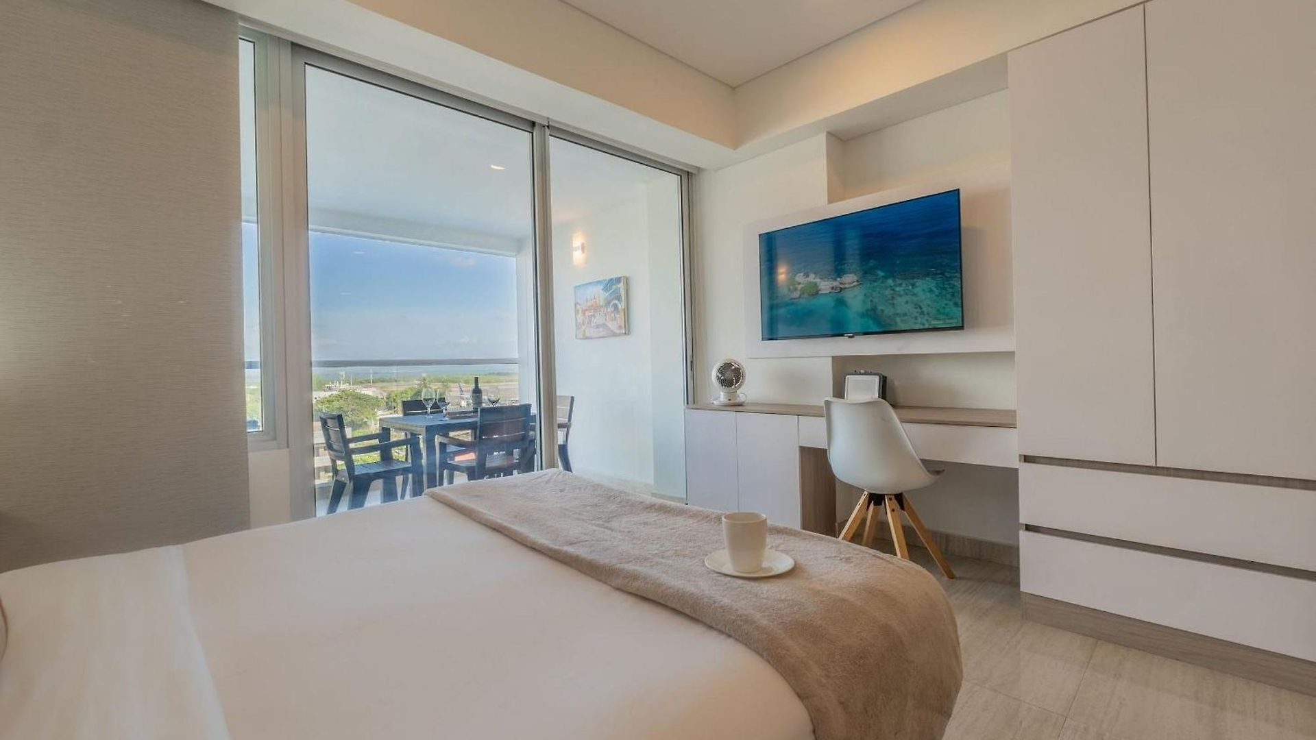 Amanecer Hermoso Vista Al Lago-crespo Cb736 Cartagena